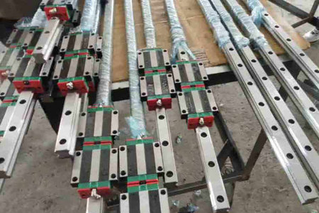 低組裝型滾珠線性導(dǎo)軌EG系列摩擦力及安裝注意事項(xiàng)