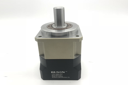 如何減少行星減速機內(nèi)部腔體的壓力？